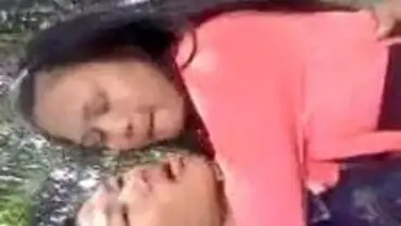 Gadis Cantik Pasrah Goyang Kasur Bareng Pacar 2026